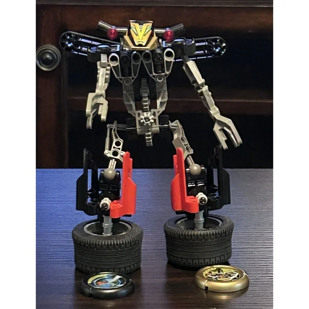 Vintage 1999 LEGO Technic 8520 Millennium Slizer Throwbot Millennia w Discs Red